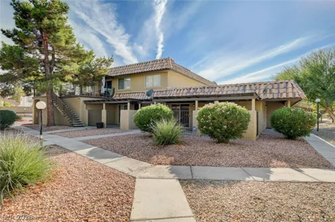 1812 Plum Court