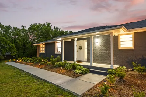 1175 Old Hickory Blvd