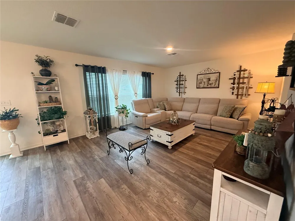 830 SLASH PINE DRIVE Auburndale, FL 33823