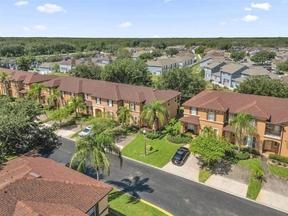 1002 CALABRIA AVENUE Davenport, FL 33897