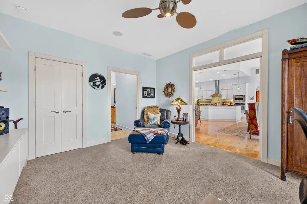 6097 Horizon Drive Columbus, IN 47201
