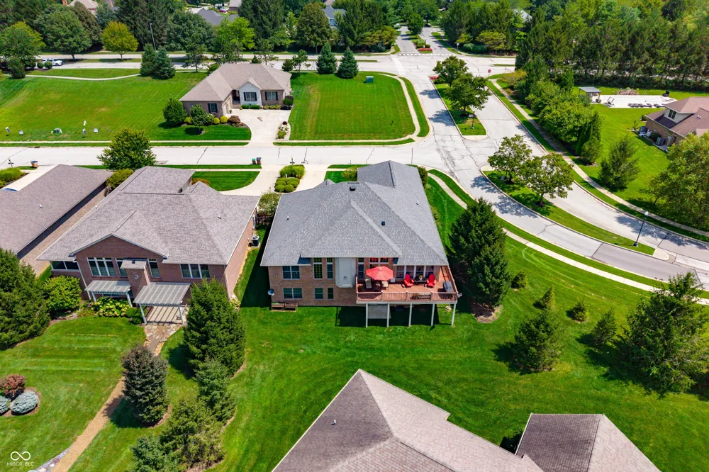 6097 Horizon Drive Columbus, IN 47201