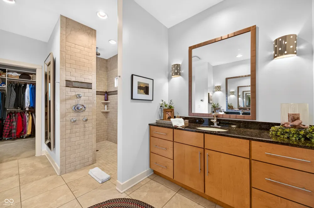 6097 Horizon Drive Columbus, IN 47201
