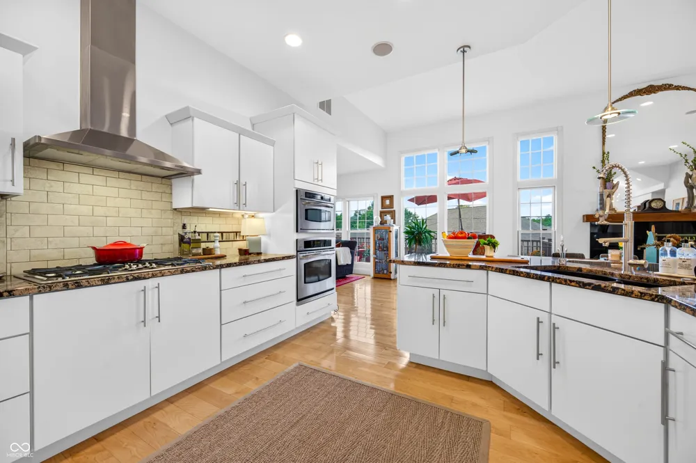 6097 Horizon Drive Columbus, IN 47201