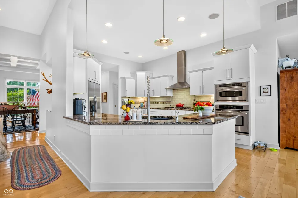 6097 Horizon Drive Columbus, IN 47201