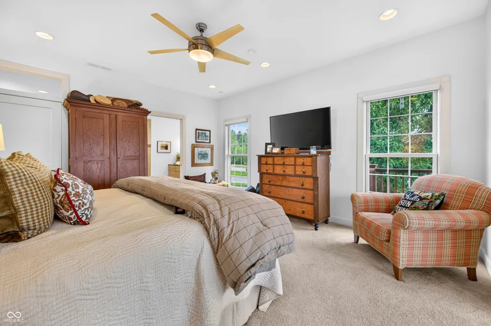 6097 Horizon Drive Columbus, IN 47201