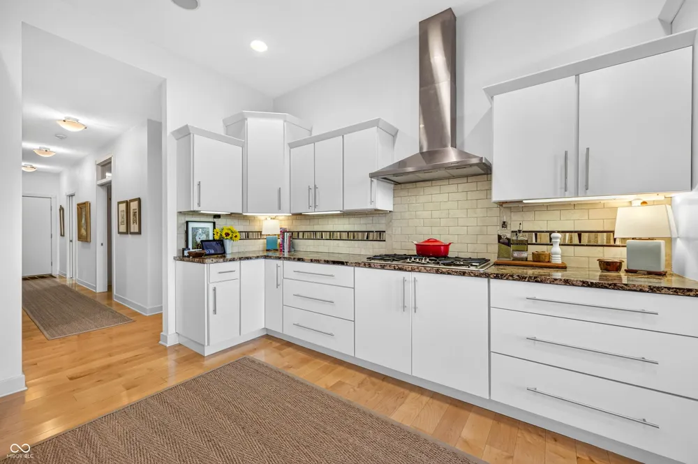 6097 Horizon Drive Columbus, IN 47201