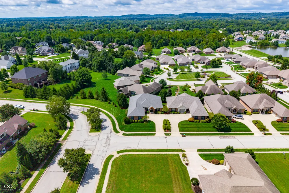 6097 Horizon Drive Columbus, IN 47201