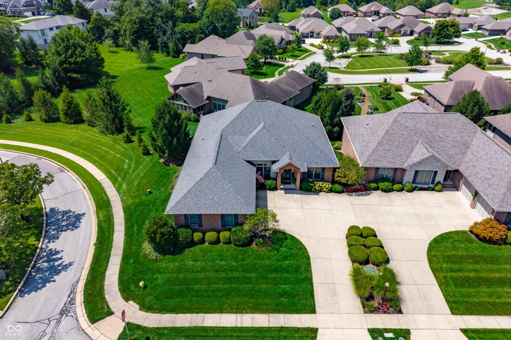 6097 Horizon Drive Columbus, IN 47201