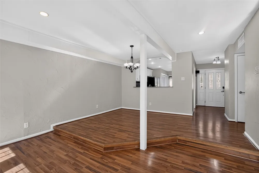 2606 Encina #2 Irving, TX 75038
