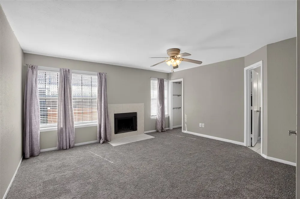 2606 Encina #2 Irving, TX 75038
