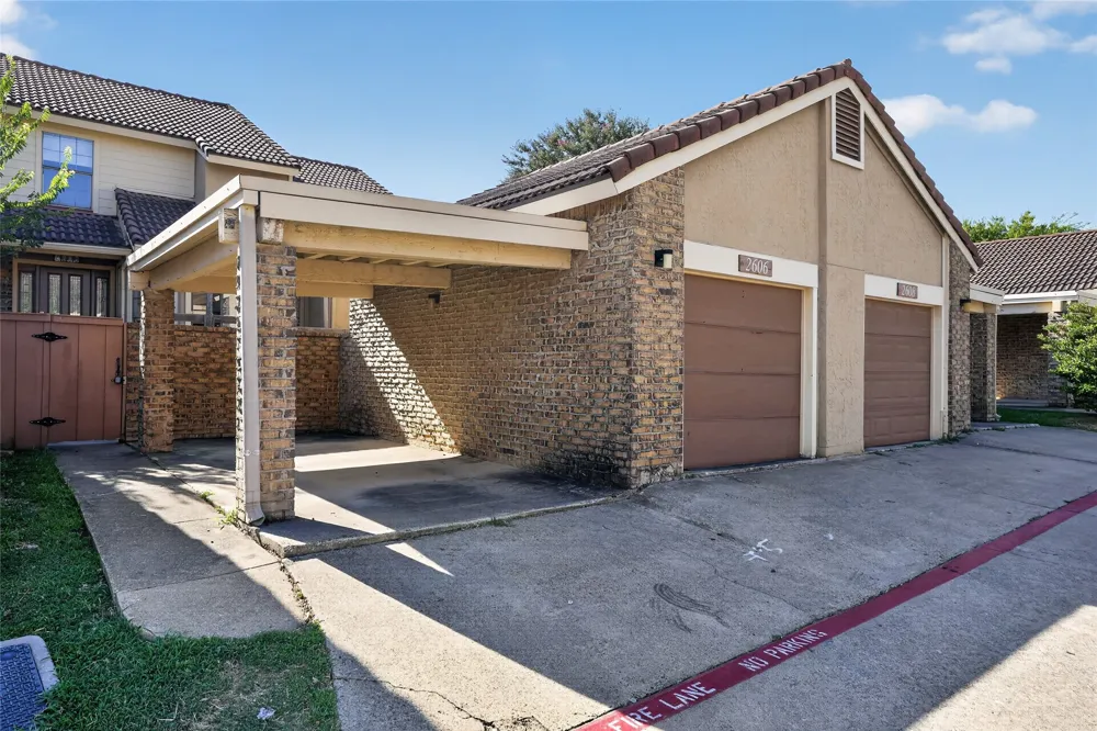 2606 Encina #2 Irving, TX 75038