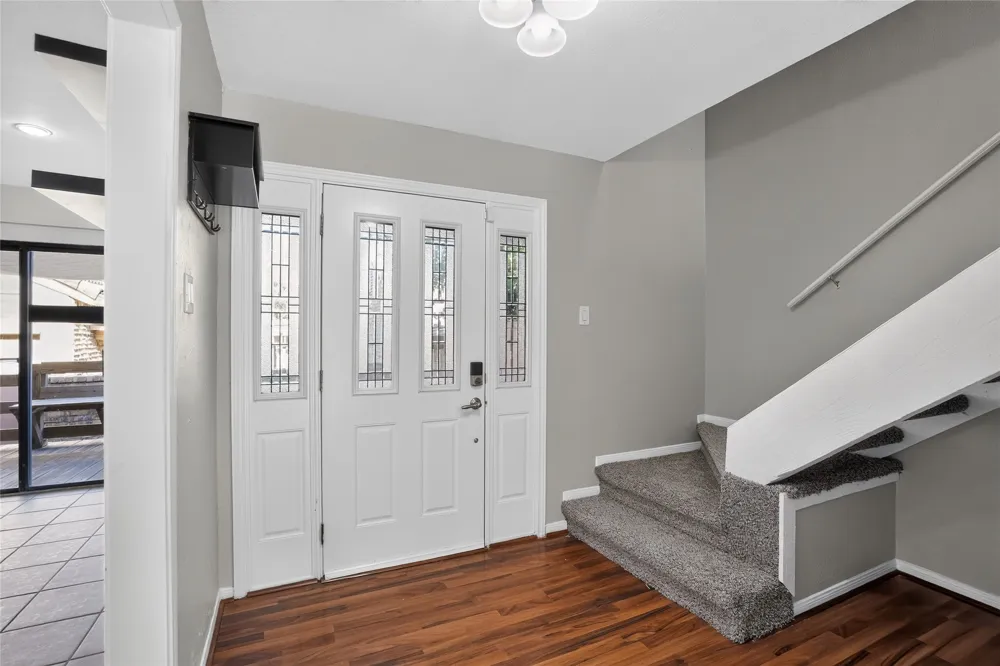 2606 Encina #2 Irving, TX 75038