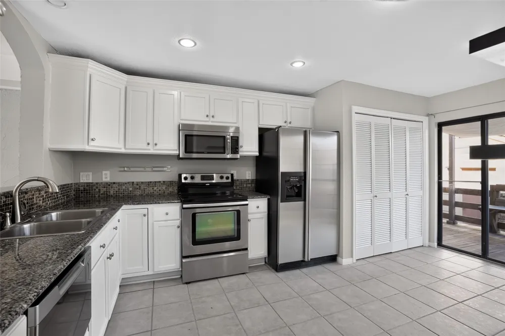 2606 Encina #2 Irving, TX 75038