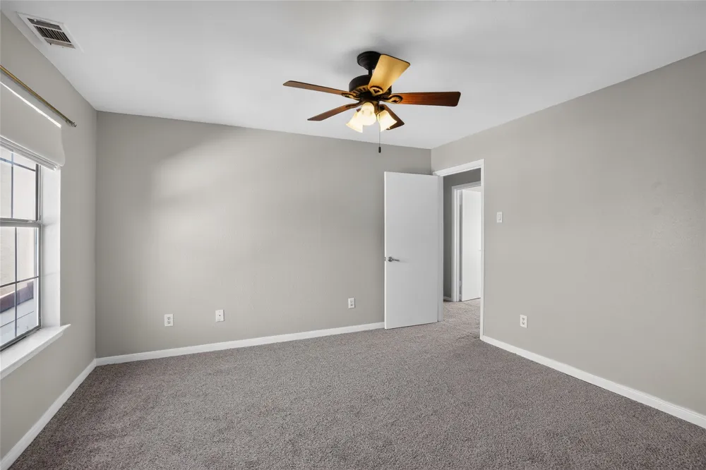 2606 Encina #2 Irving, TX 75038