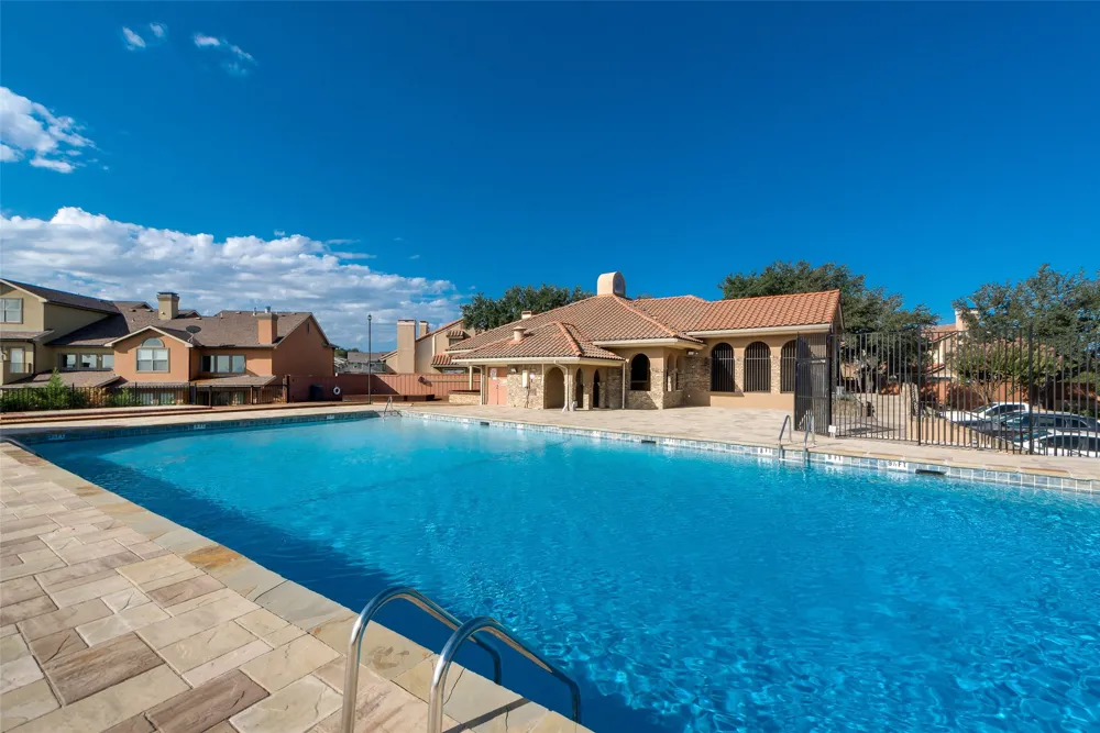 2606 Encina #2 Irving, TX 75038