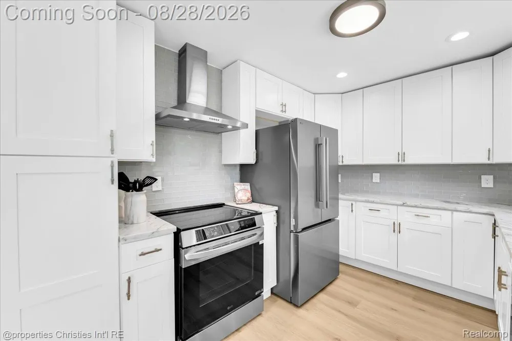 41981 Quince Drive Novi City, MI 48375