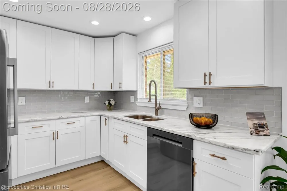 41981 Quince Drive Novi City, MI 48375