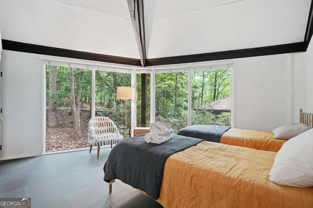208 Treetopper CIR Jasper, GA 30143