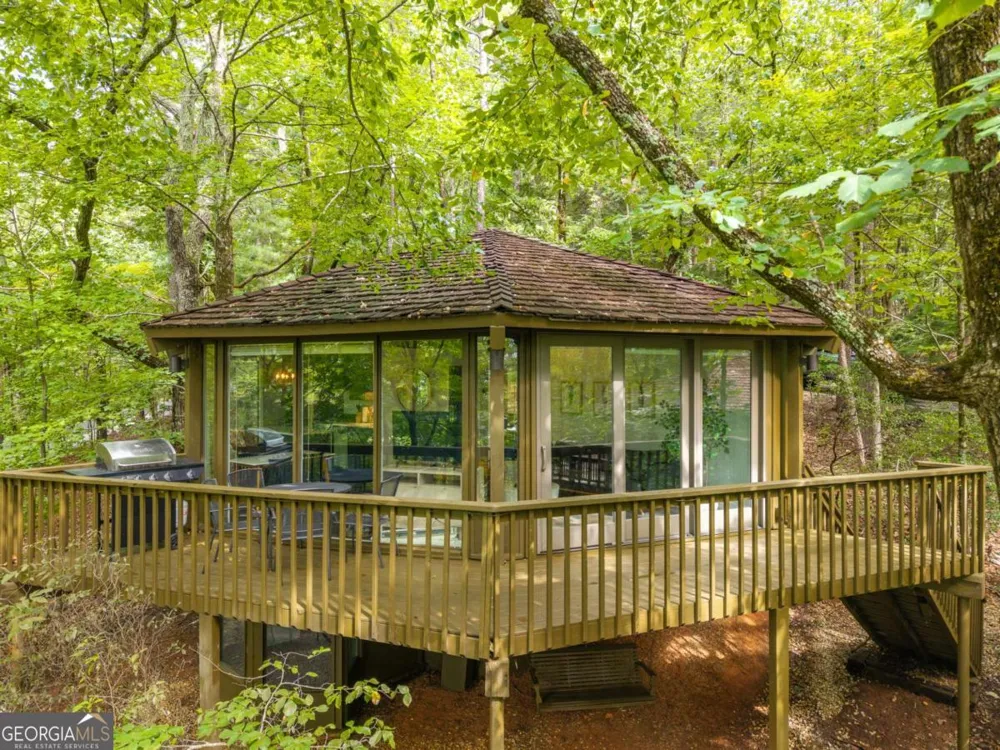 208 Treetopper CIR Jasper, GA 30143
