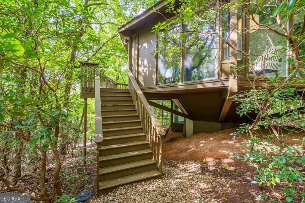 208 Treetopper CIR Jasper, GA 30143