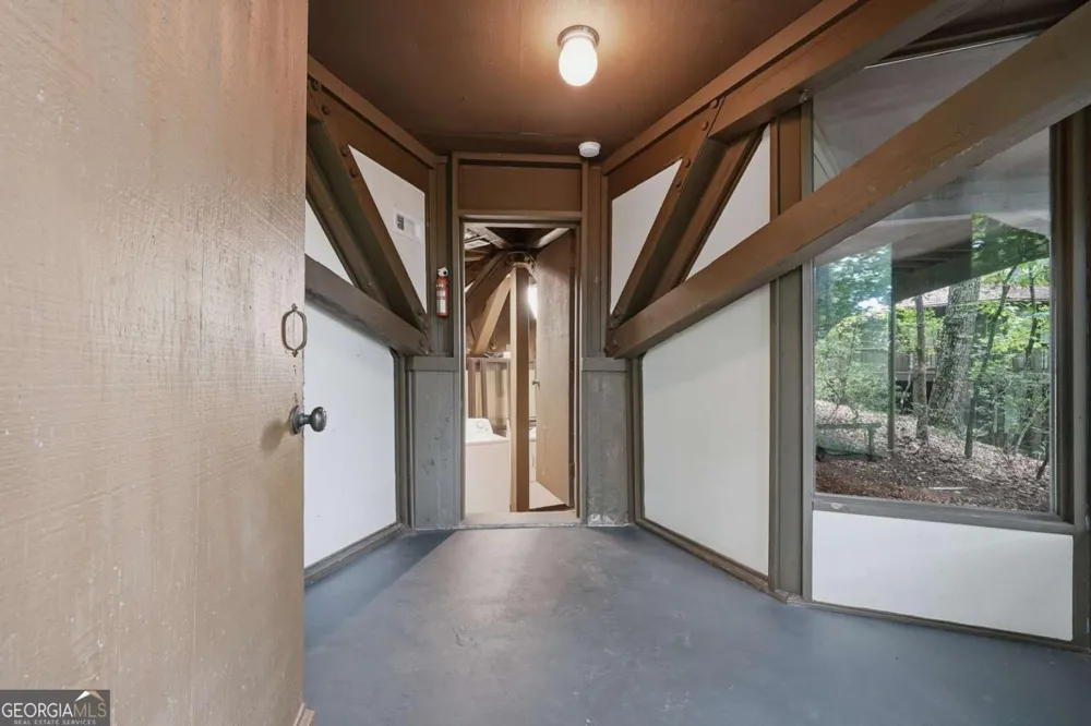 208 Treetopper CIR Jasper, GA 30143