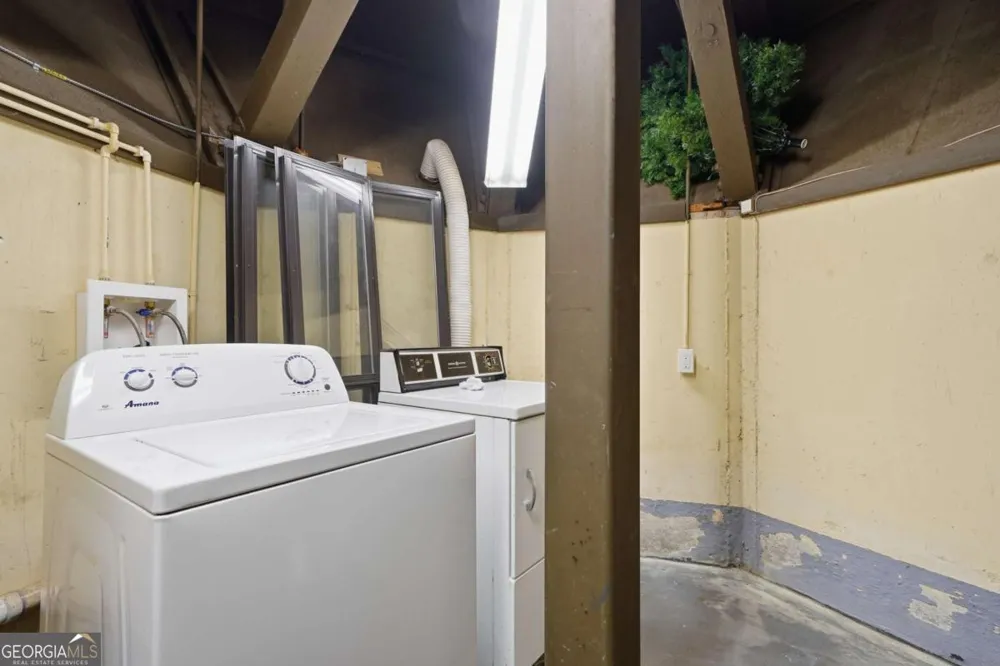 208 Treetopper CIR Jasper, GA 30143