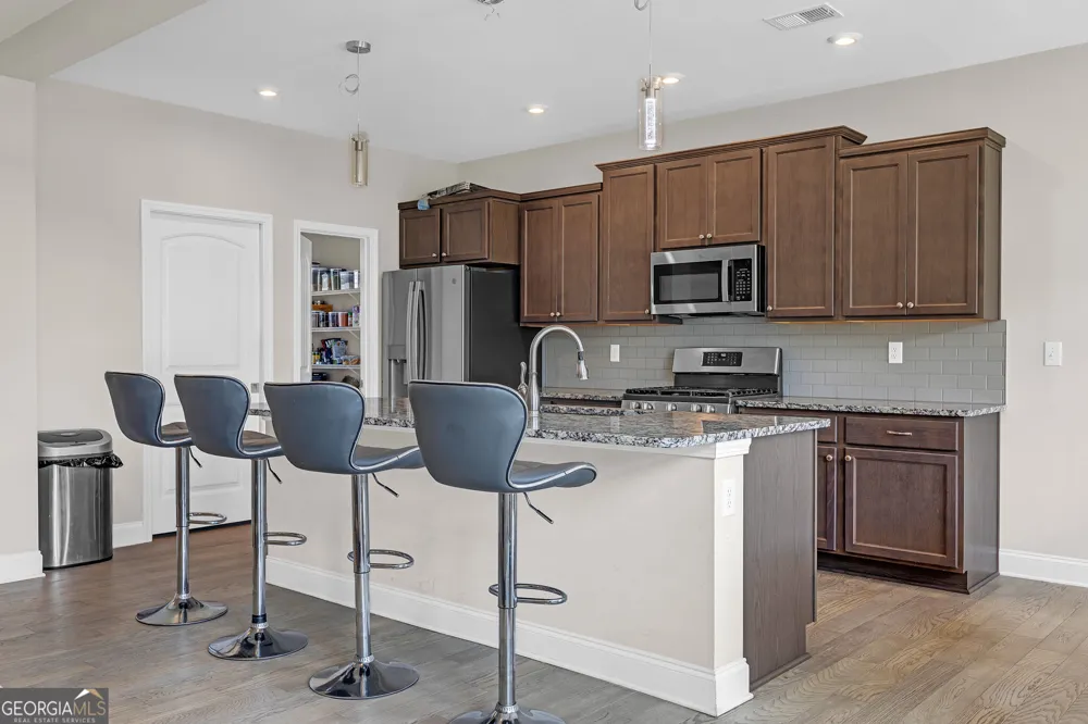 1645 Hillcrest DR Sugar Hill, GA 30518