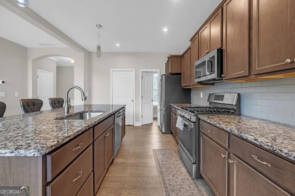 1645 Hillcrest DR Sugar Hill, GA 30518