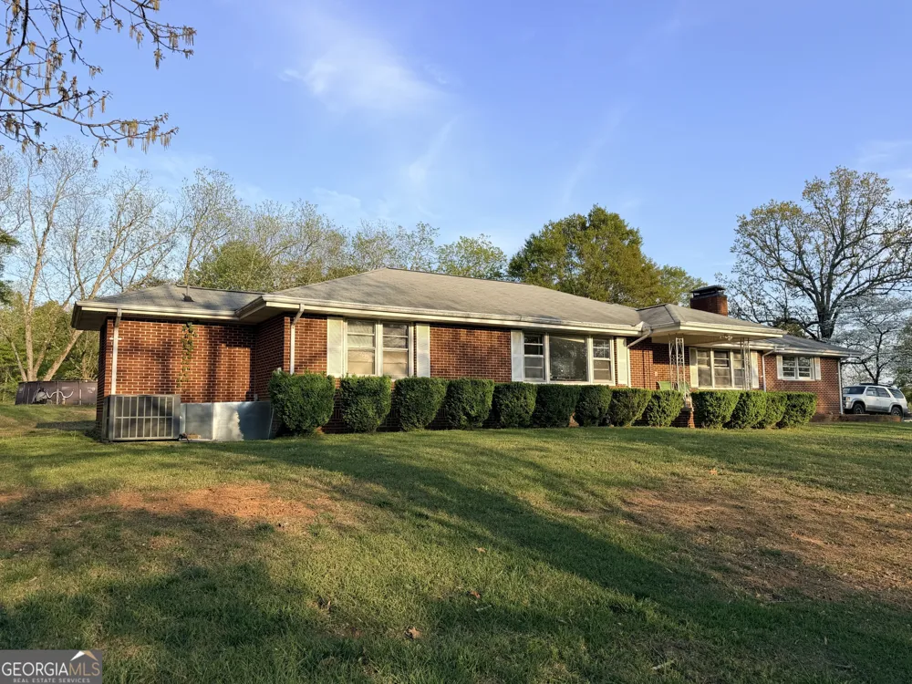 177 Marvin Miles RD Clermont, GA 30527