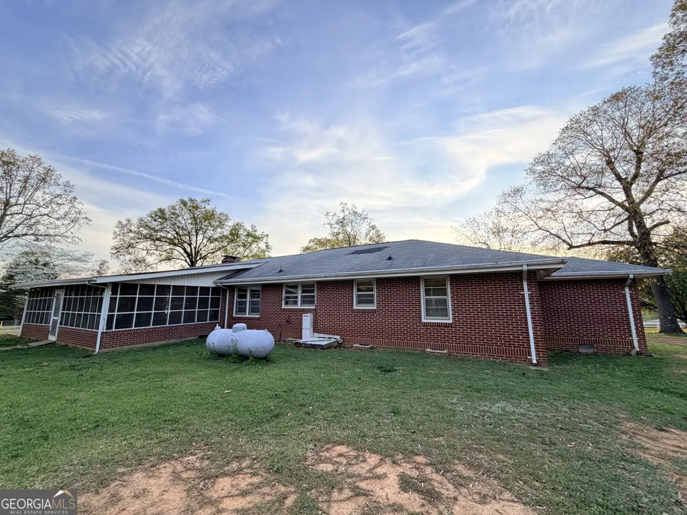 177 Marvin Miles RD Clermont, GA 30527
