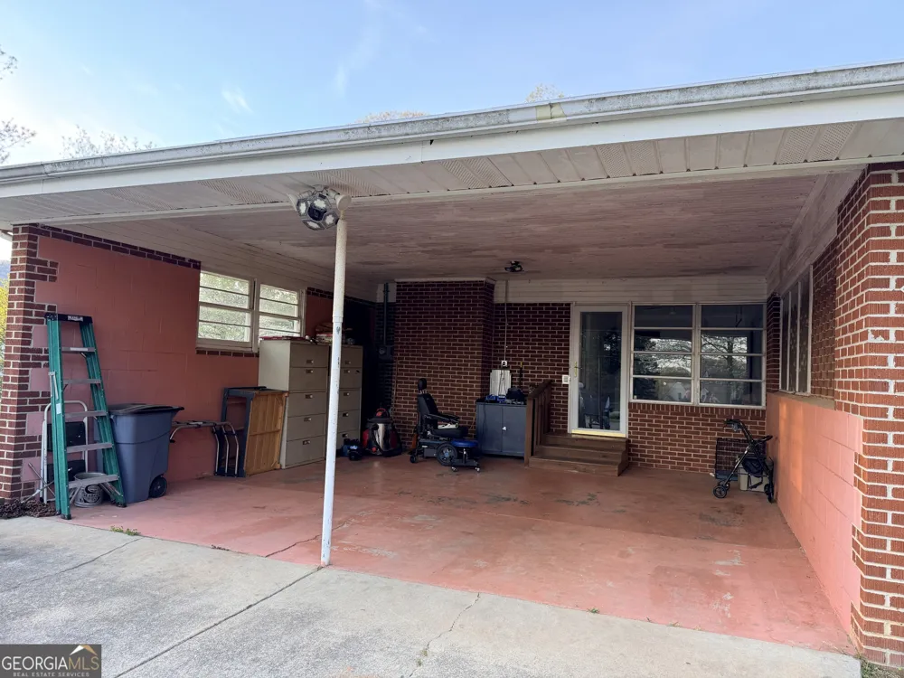 177 Marvin Miles RD Clermont, GA 30527