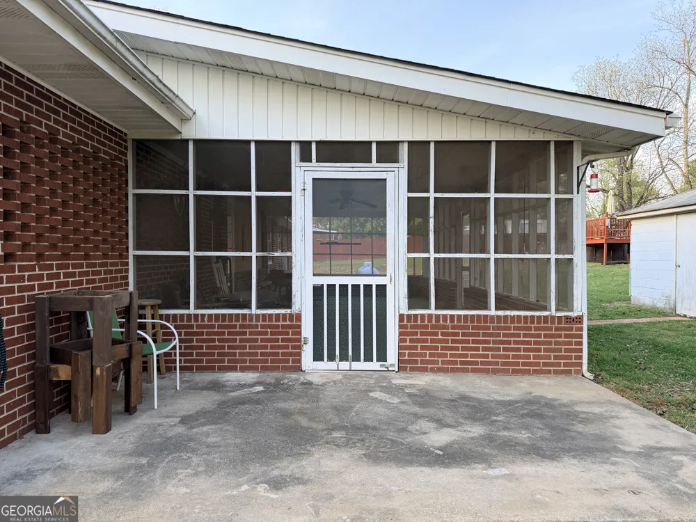 177 Marvin Miles RD Clermont, GA 30527