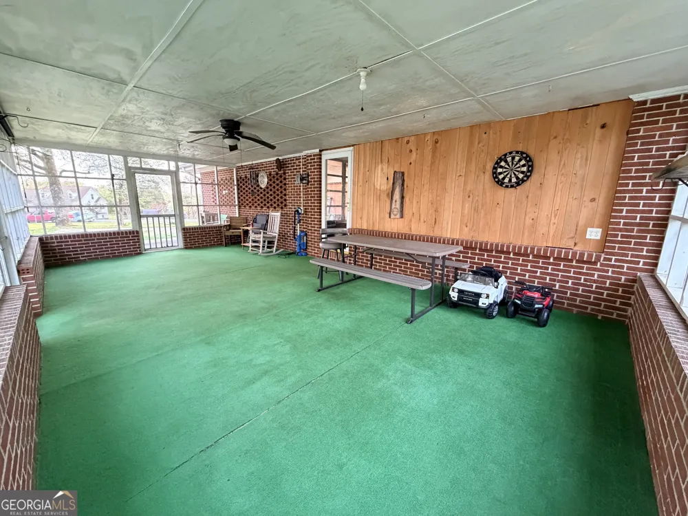 177 Marvin Miles RD Clermont, GA 30527
