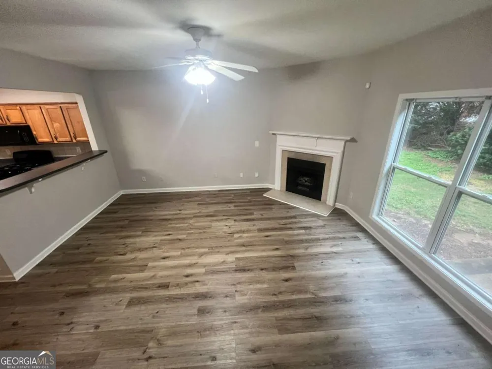 2176 Executive DR Duluth, GA 30096