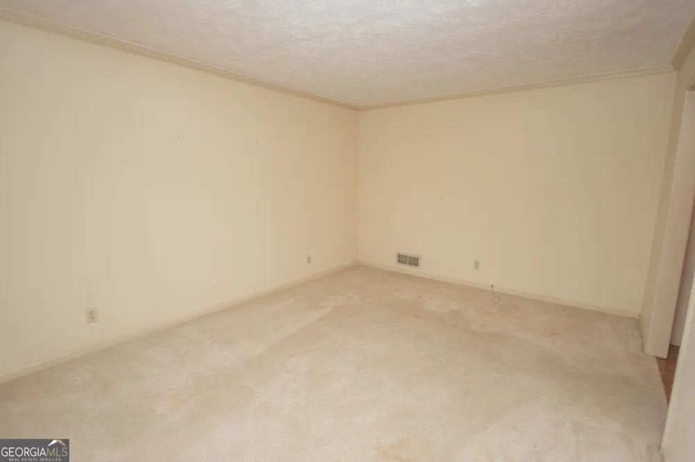 2195 Temple Johnson RD Snellville, GA 30078