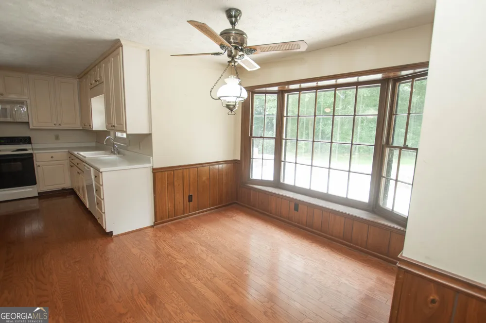 2195 Temple Johnson RD Snellville, GA 30078