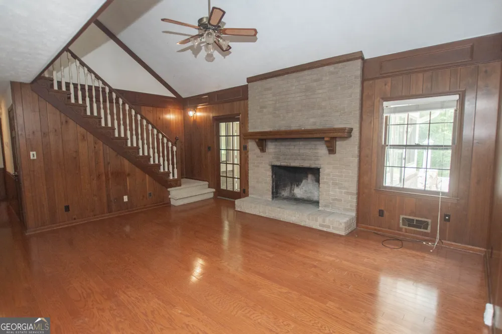 2195 Temple Johnson RD Snellville, GA 30078