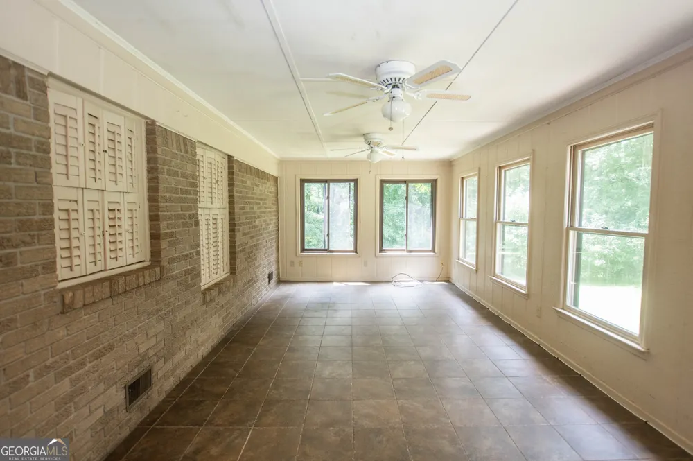 2195 Temple Johnson RD Snellville, GA 30078