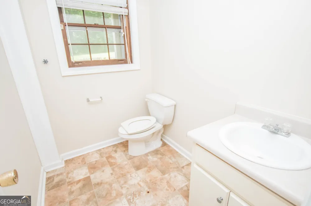 2195 Temple Johnson RD Snellville, GA 30078