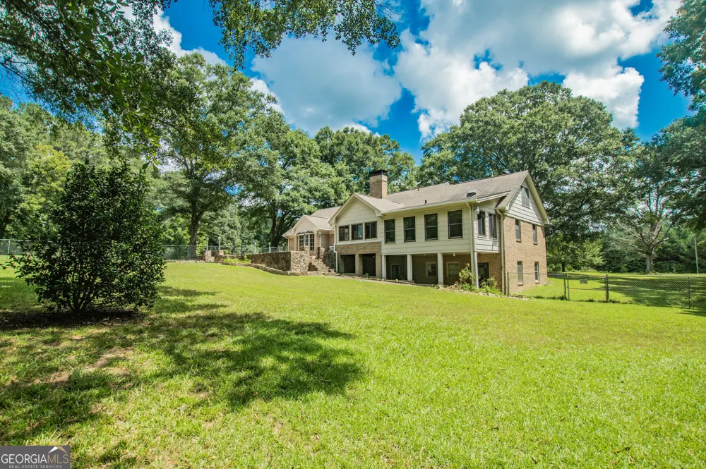 2195 Temple Johnson RD Snellville, GA 30078