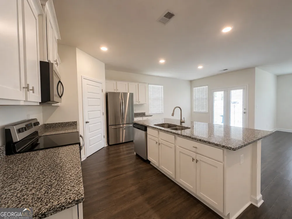 236 Sullivan ST Hampton, GA 30228