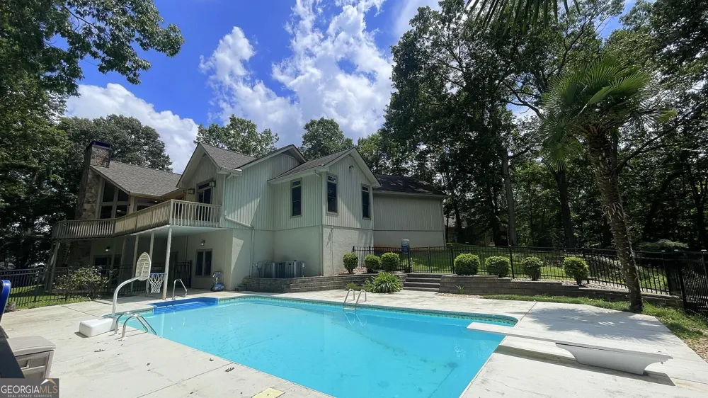 156 Thundering Waters DR Cornelia, GA 30531
