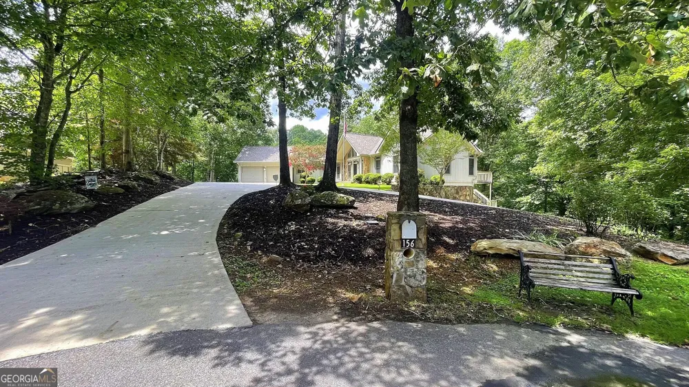156 Thundering Waters DR Cornelia, GA 30531