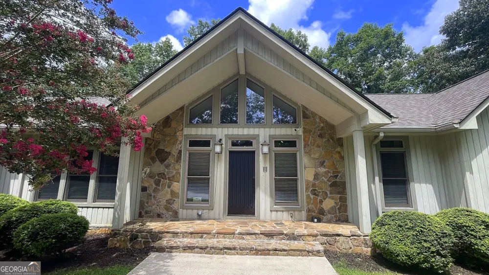 156 Thundering Waters DR Cornelia, GA 30531