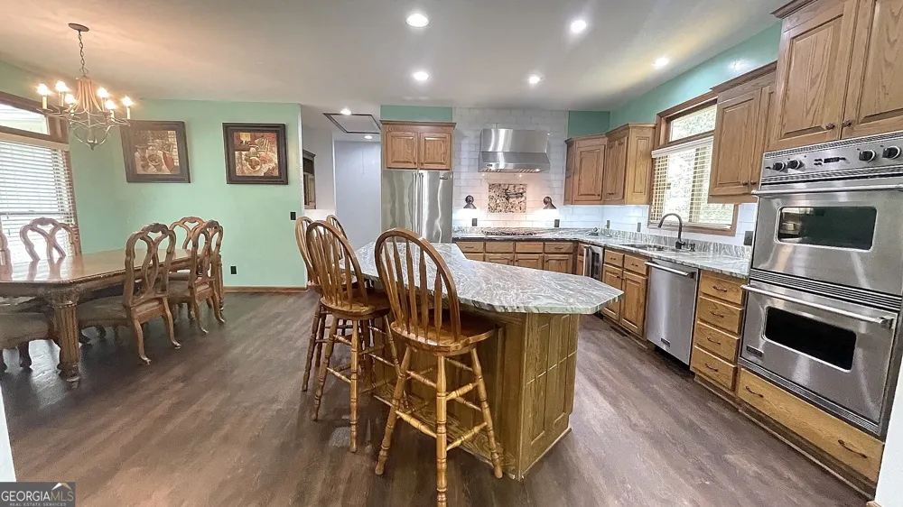 156 Thundering Waters DR Cornelia, GA 30531
