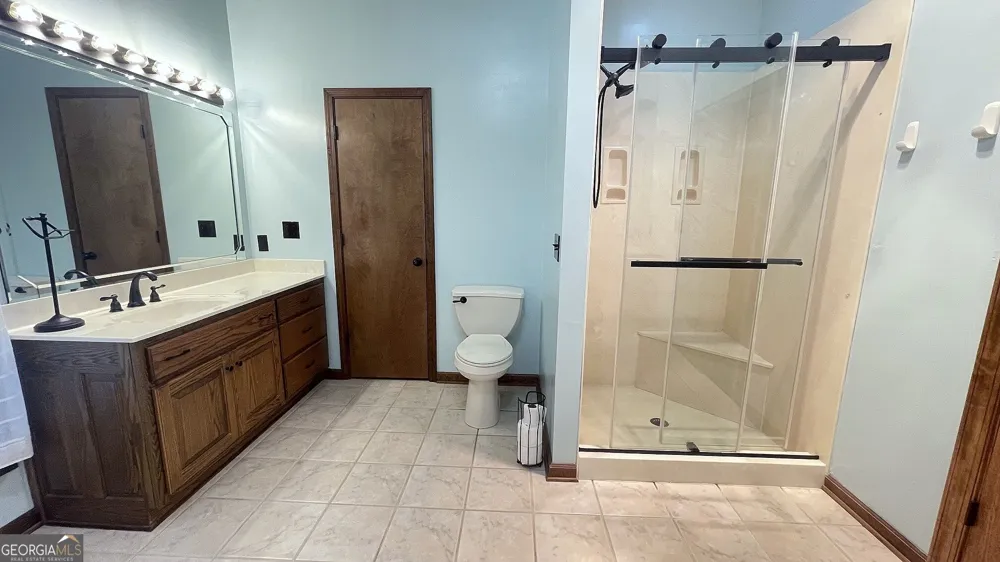 156 Thundering Waters DR Cornelia, GA 30531