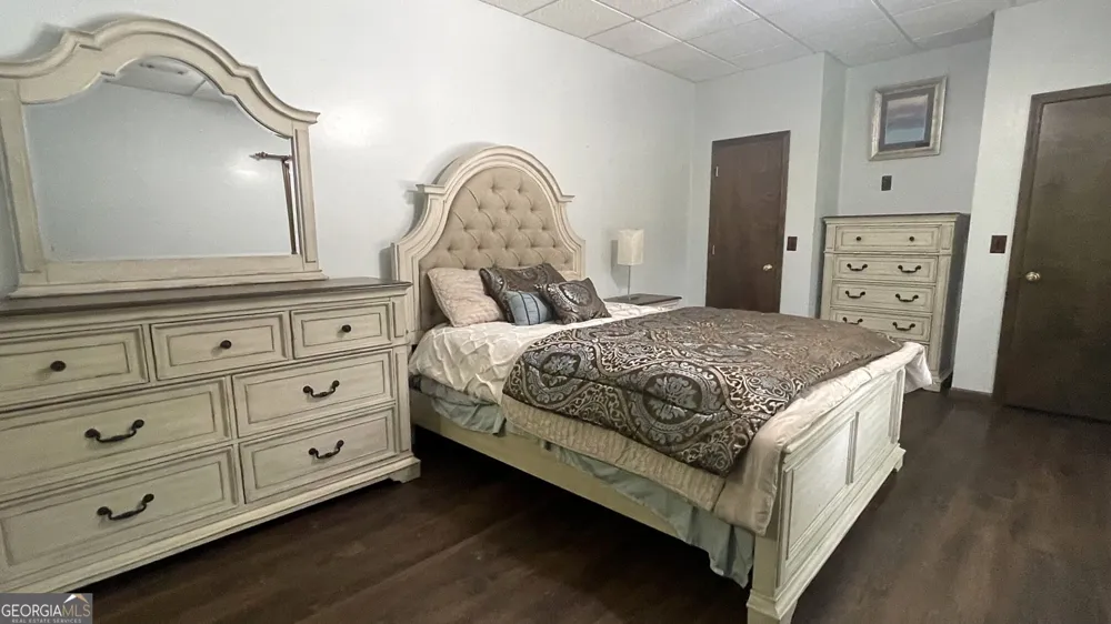156 Thundering Waters DR Cornelia, GA 30531