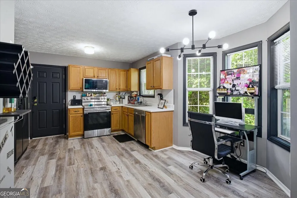1459 Bridgewater BR Stone Mountain, GA 30088
