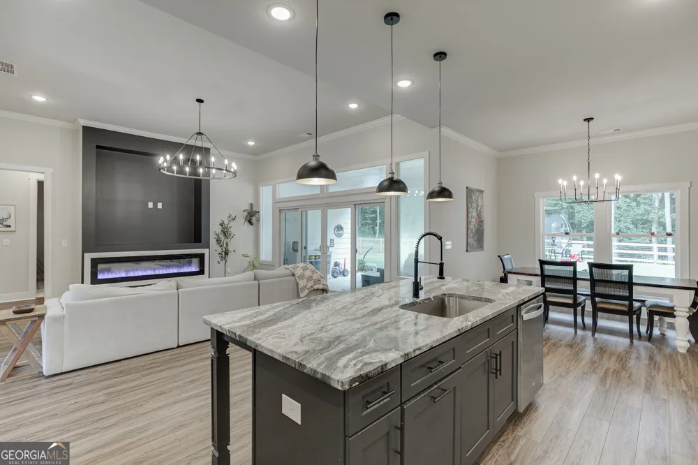 1077 Riverstone DR Social Circle, GA 30025